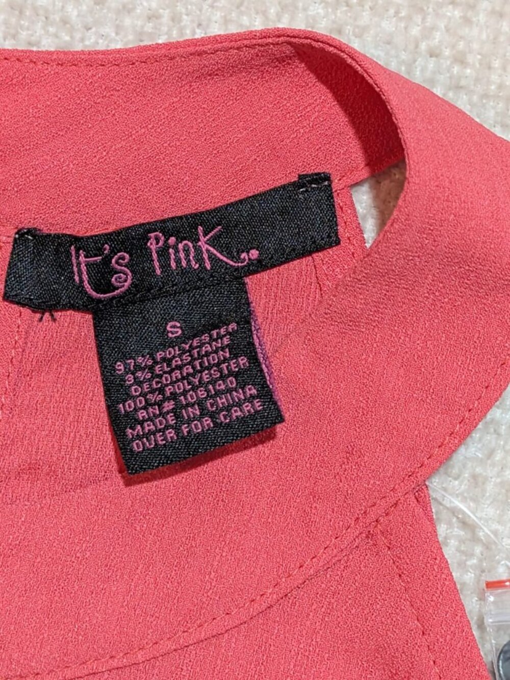 It’s Pink - Picture 3 of 7